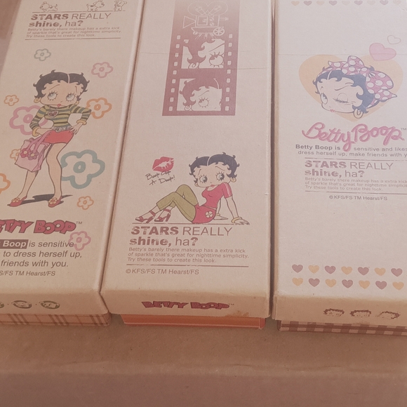 Betty Boop Decorative Storage Boxes - Pink and Brown - Picture 3 of 4